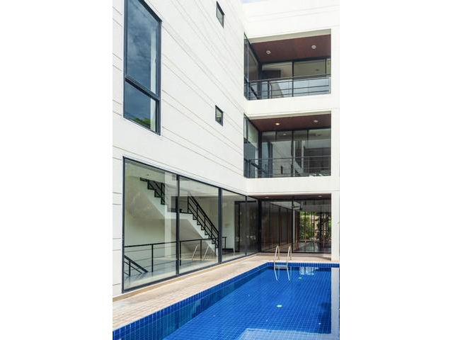 ให้เช่าบ้านเดี่ยว4ชั้นย่านอารีย์พญาไทพร้อมสระส่วนตัวใกล้BTSอารีย์