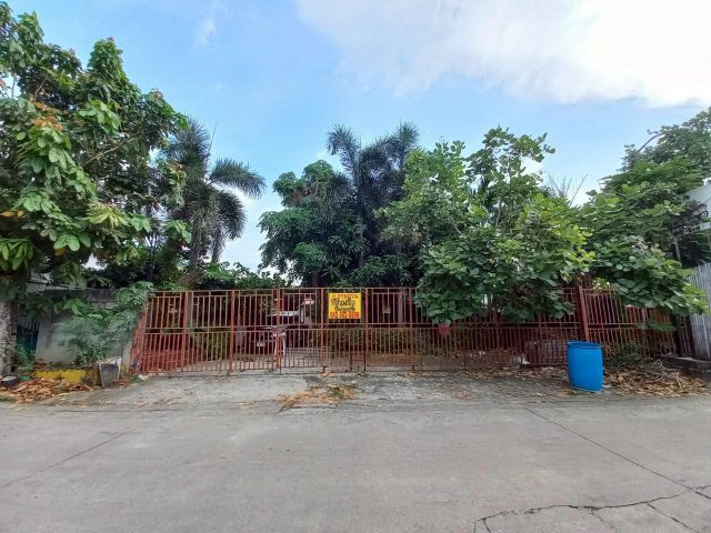 ขายที่ดินพร้อมสิ่งปลูกสร้าง ซอยเปียร์นนท์ 3 ลำลูกกา คลอง3