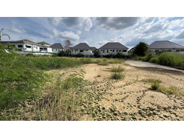 ที่ดิน 1-2-74.5 ไร่ ซ.แก้วเงินทอง 37ทำเลดีในพื้นที่ชุมชน