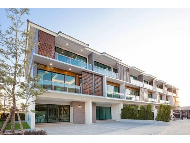 ให้เช่าทาวโฮม 3 ชั้น ย่านลาดพร้าว บางกะปิ ใก้ลเดอะมอลล์บางกะปิ