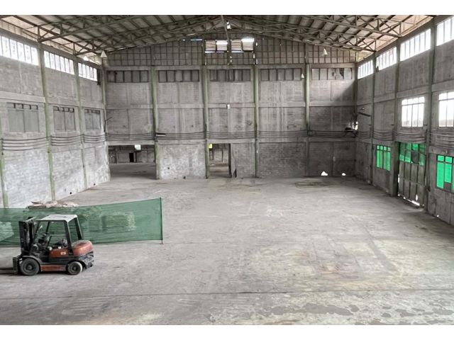 ให้เช่าโกดัง/โรงงาน ขนาด 5,880 ตร.ม. พานทอง ชลบุรี