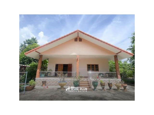 ที่ดินบ้านเดี่ยวชั้นเดียวตำบลเชิงกลัด อำเภอบางระจัน สิงห์บุรี เนื่อที่ 204 ตารางวา