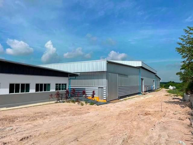 ขายโรงงานผังม่วงชลบุรี  บนเนื้อที่   5  ไร่ เขาคันทรง ชลบุรี