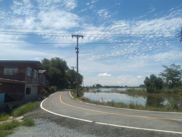 ขายที่ดิน 14 ไร่ ติดแม่น้ำท่าจีน ตำบลหินมูล อำเภอบางเลน จังหวัดนครปฐม