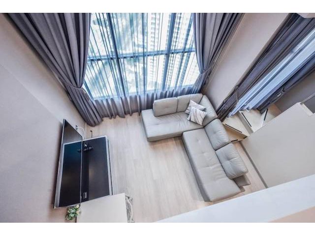 Knightsbridge sathorn clean