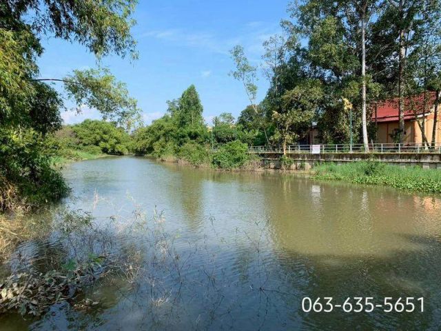 ขายบ้านสวนติดแม่น้ำนครนายก ตรงข้ามวัดโบสถ์การ้อง เมืองนครนายก