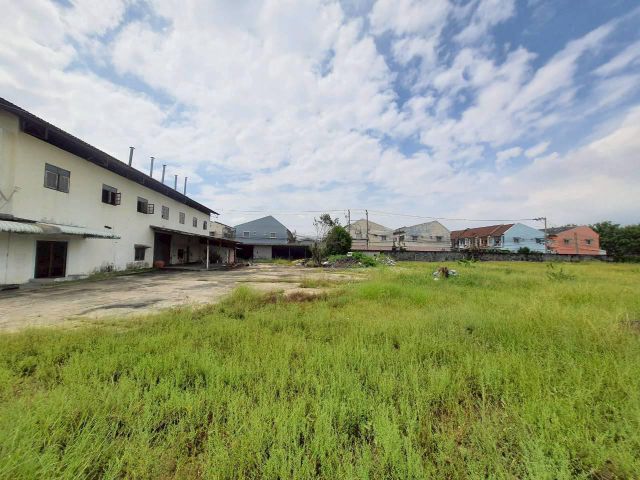 ขายถูกมากที่ดินหนองแขม 3 ไร่ 3 งาน 51 ตรว ติดถนนคอนกรีตสาธารณะ เลียบคลองภาษีเจริญฝั่งเหนือ 10 กทม.