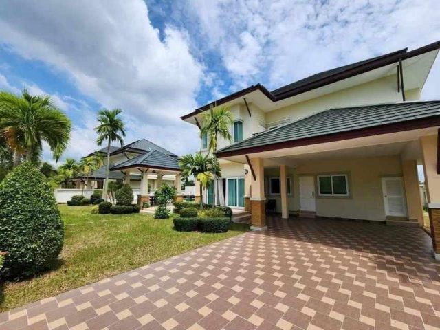 H924 บ้านพลูวิลล่าใหม่ให้เช่า Baan Dusit Pattaya Hill 4 ห้องนอน