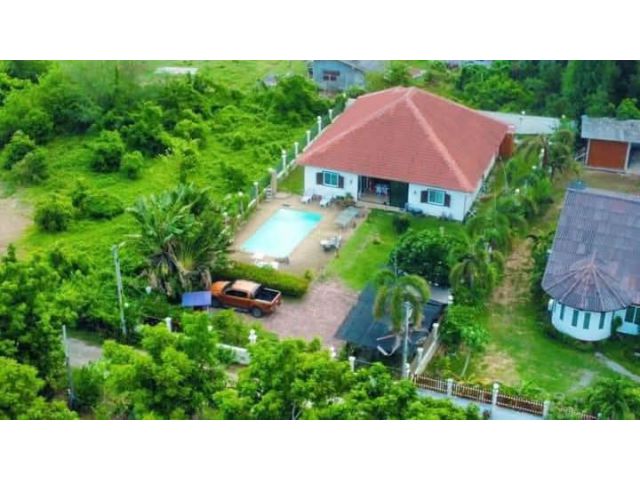 ขายบ้านเดี่ยวมีสระน้ำไกล้ทะเลหาดแม่รำพึงจ.ระยองเนื้อที่246ตรว.สนใจนัดดูบ้านได้นะครับ