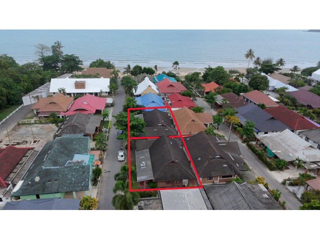 ขายบ้านพักตากอากาศติดทะเลหาดส่วนตัวต.ชากพงอ.แกลงจ.ระยองเนื้อที่72ตรว.