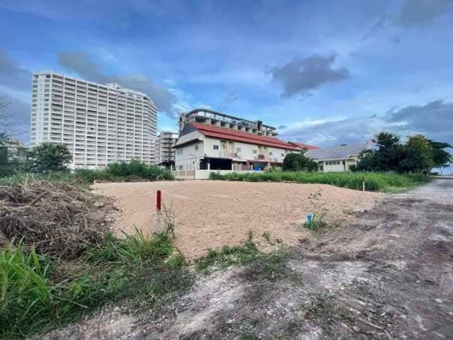 ขายที่ดินเปล่าไกล้ทะเลหาดแสงจันทร์จ.ระยองเนื้อที่73ตรว.