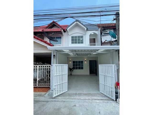 ขายด่วนทาวน์เฮ้าส์ หมู่บ้านเคซี ซ.รามคำแหง 142 พร้อมผู้เช่า (N.1240)