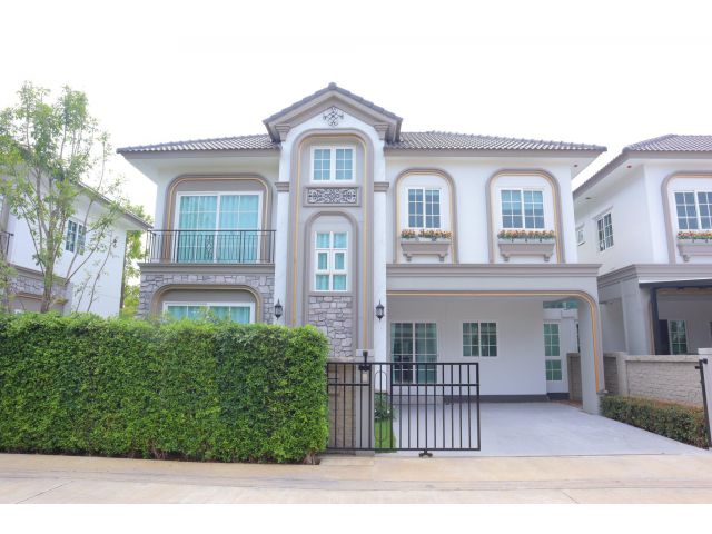 ให้เช่าบ้านเดี่ยว 2ชั้น บ้านแกรนดิโอ บางนา กม 5 พร้อมอยู่