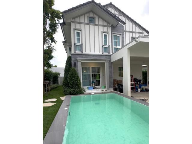 ปล่อยเช่า บ้านVillaggio3 ศรีนครินทร์บางนา 5Bed แปลงหน้า Lake