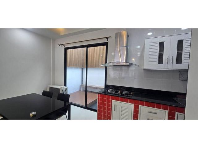 P1549 ให้เช่าทาวน์โฮม 3 ชั้น โครงการ สาริน วิช สุขุมวิท 107 Sarin