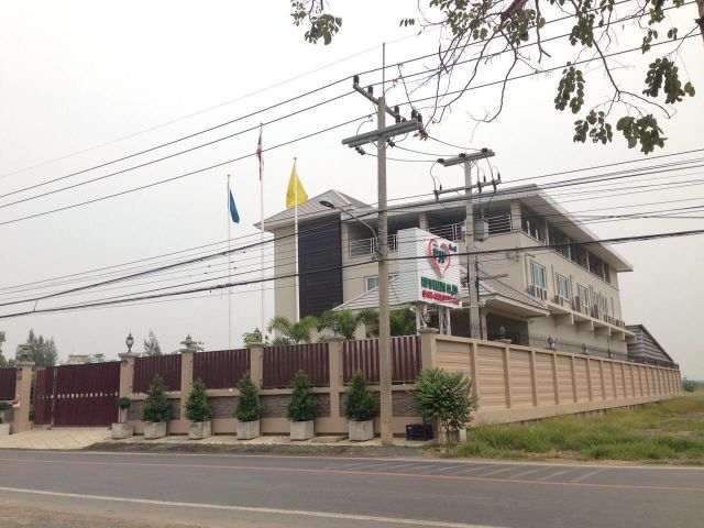 ขายโรงงาน พีเจพี อาคาร 3 ชั้น 340 ตารางวา เป็นโรงงานผลิต เครื่องดื่มสมุนไพร อาหารเสริม  ตำบลคลองห้า อำเภอคลองหลวง จังหวัดปทุมธานี