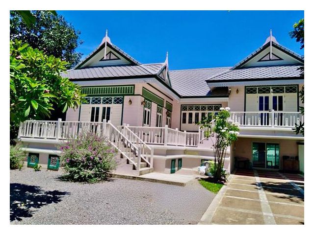 ขาย บ้านเดี่ยวเล่นระดับ 1 ชั้นครึ่ง โครงการ โอเรียนทอล บีช ชะอำ ด้านหลังโครงการติดทะเล  อยู่ริมถนนเพชรเกษม ห่างสี่แยกชะอ