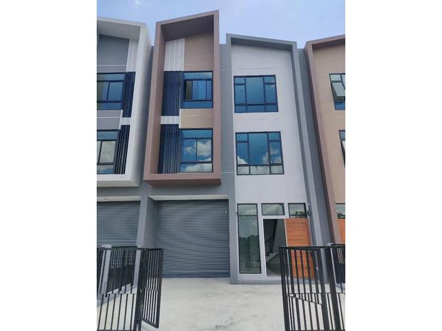 P1552ให้เช่า โกดัง พร้อมสำนักงาน บางใหญ่ นนทบุรี ซอยกันตนา