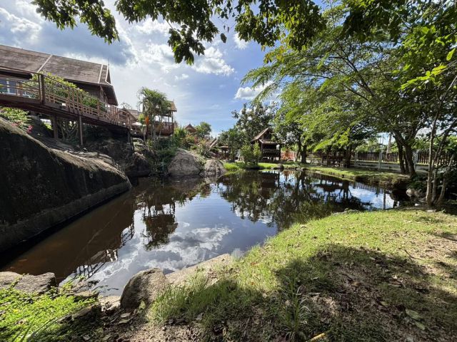 ขาย ที่ดินและสิ่งปลูกสร้าง กิจการร้านอาหารริมเขา บรรยากาศธรรมชาติ อากาศบริสุทธิ์
