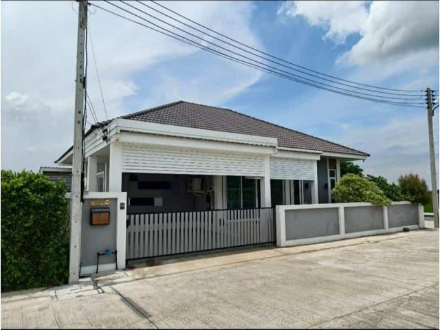 ขายบ้านเดี่ยวชั้นเดียว 3 ห้องนอน 67 ตรว.จ.พิจิตร ใกล้บึงสีไฟ