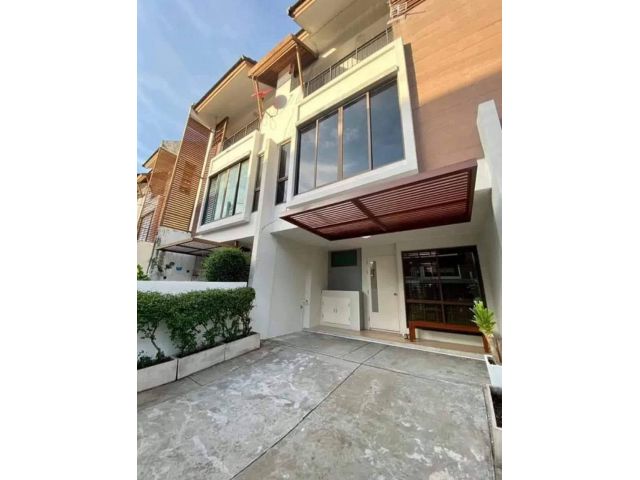 ให้เช่าทาว์นโฮม 3 ชั้นThe Private Sukhumvit 97/1ทำเลดีมาก ใกล้ทางด่วนสุขุมวิท 62, ใกล้รถไฟฟ้าBTS
