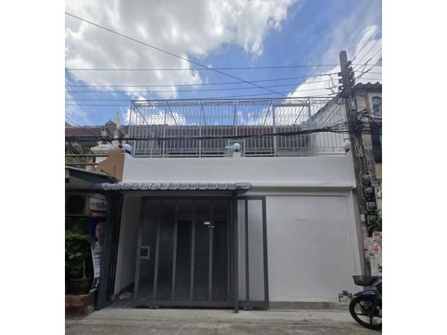 ให้เช่า ทาวน์เฮ้าส์ 2 ชั้น ย่านห้วยขวาง ประชาราษฏร์บำเพ็ญ