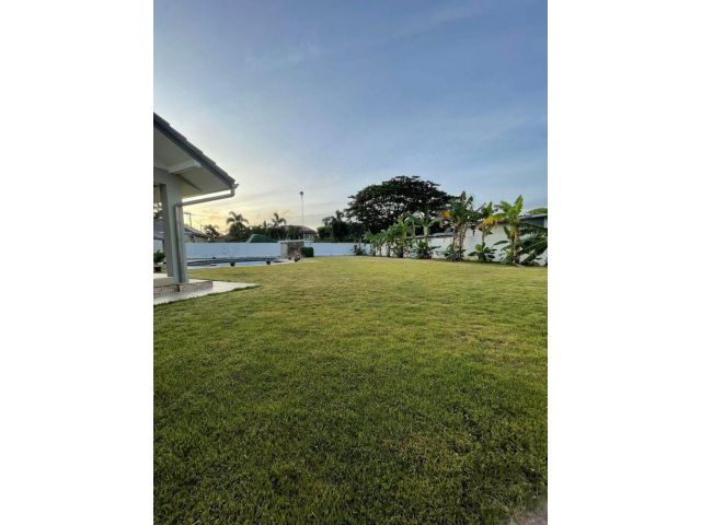 ขายบ้านเดี่ยวชั้นเดียว อ.บางละมุง จ.ชลบุรี พร้อมเฟอร์นิเจอร์ ทำเลดี เดินทางสะดวก ใกล้อ่างเก็บน้ำและสวนสาธารณะมาบประชัน