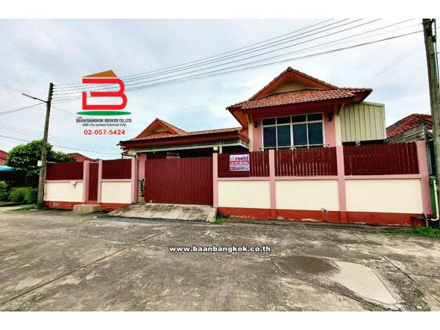 บ้านเดี่ยว เนื้อที่ 67.4 ตร.ว หมู่บ้านยาใจหนองโสน (ซอยเทศบาล 13) แยกปราณบุรี ถนนเพชรเกษม ตำบลเขาน้อย อำเภอปราณบุรี