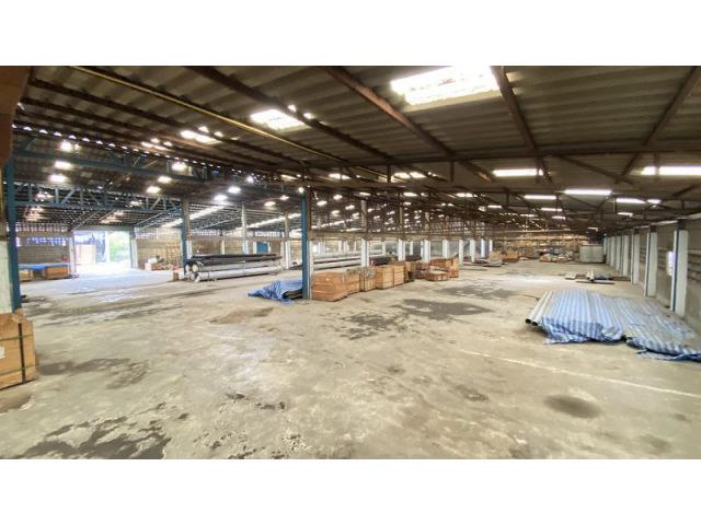 #ให้เช่าโกดังปู่เจ้าสมิงพราย สำโรงกลาง 4 ไร่ พื้นที่สีม่วง มีใบอนุญาตโรงงาน (รง.4) พื้นที่รวม 6,240 ตร.ม.