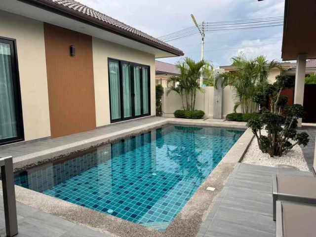 H928 ขายพูลวิลล่าตกแต่งสไตล์หรูหรา ห้วยใหญ่ 3 ห้องนอน 3 ห้องน้ำ