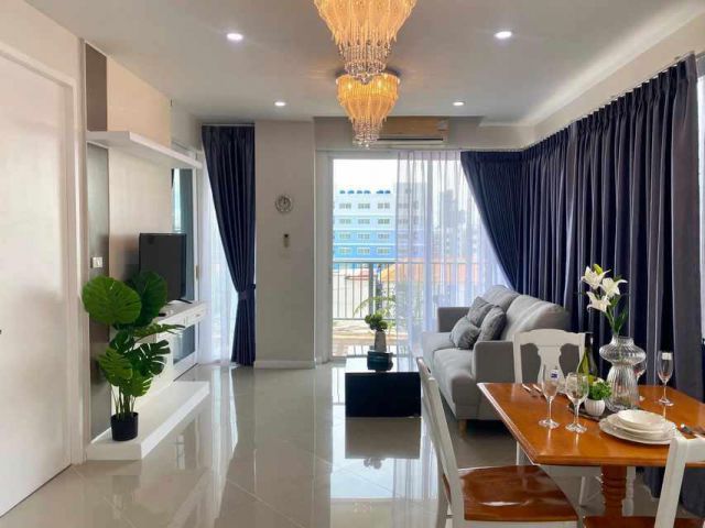 C1183 ขายห้องริมขนาดใหญ่ Diamond Suite Pattaya ระเบียงกว้าง พระตำหนัก