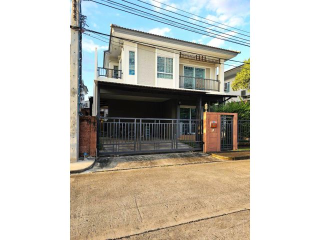 ขายบ้านแฝด 2 ชั้น พัฒนาการ 44 – ใจกลางเมืองเอกมัย-ทองหล่อ พร้อมเข้าอยู่ เดินทางสะดวก ใกล้รถไฟฟ้าสายสีเหลือง