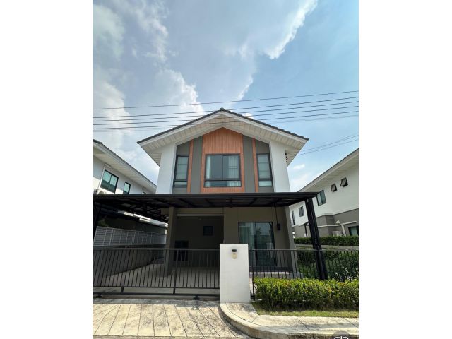 ขายด่วน บ้านแฝด เพอร์เฟคพาร์ค แจ้งวัฒนะ พร้อมเข้าอยู่