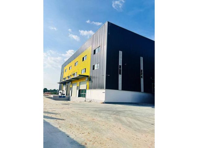 ให้เช่าโรงงานบ้านบึงชลบุรี ง  8,500  ตรม.