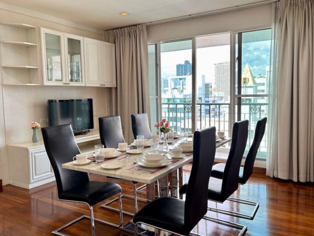 ขายคอนโดสุดหรู ใจกลางทองหล่อ – Ivy Thonglor ขนาดใหญ่ 186 ตร.ม. 4 ห้องนอน 4 ห้องน้ำ พร้อมเฟอร์นิเจอร์และเครื่องใช้ไฟฟ้าคร