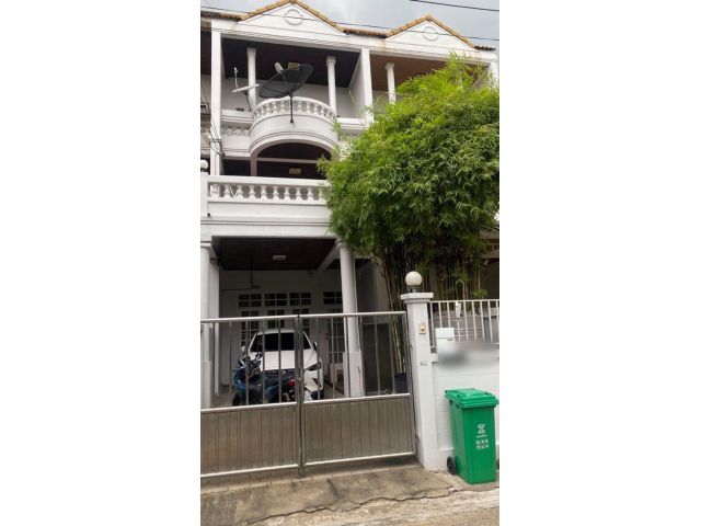 เช่า ทาวน์เฮ้าส์ 2 ชั้น รัชดาภิเษก 44  ใกล้ BTS รัชโยธิน