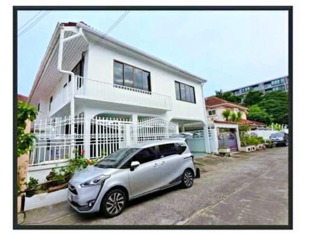 นาคนิวาส40-48  MRT โชคชัย 4 3.1 กม.ให้เช่าบ้านเดี่ยว 2 ชั้น 5นอน