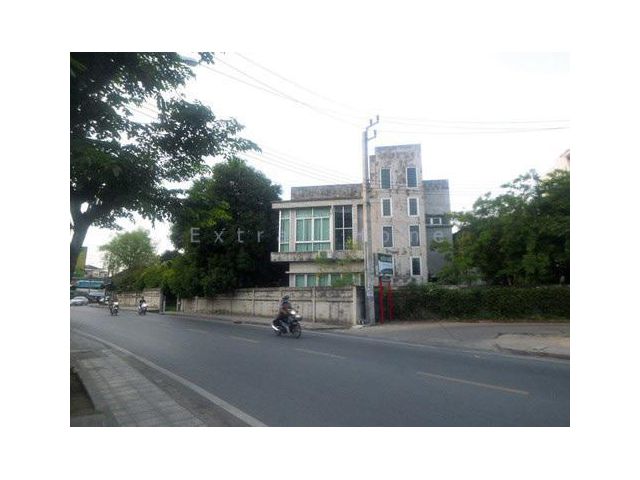 ให้เช่าOffice ตึกเดี่ยว3ชั้น 100ตรว.ปิ่นเกล้า-ชัยพฤกษ์