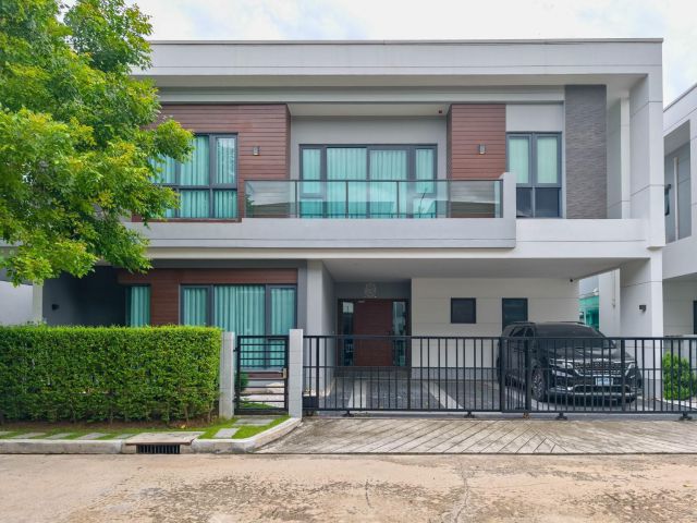 ขาย บ้านเดี่ยว Modern Luxury THE CITY สุขุมวิท–อ่อนนุช พร้อม Solar Cell