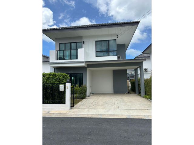 ขายบ้านเดี่ยว 2 ชั้น โครงการ Breeze at Eastern Star Foresto บูรพาพัฒน์–สุขุมวิท ทำเลดี ใกล้นิคมมาบตาพุด เพียง 3.5 ลบ.