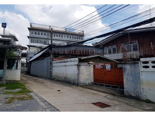 ขายบ้าน ซอยจรัญสนิทวงศ์ 57/3 ถนนจรัญสนิทวงศ์ บางพลัด กรุงเทพมหานคร