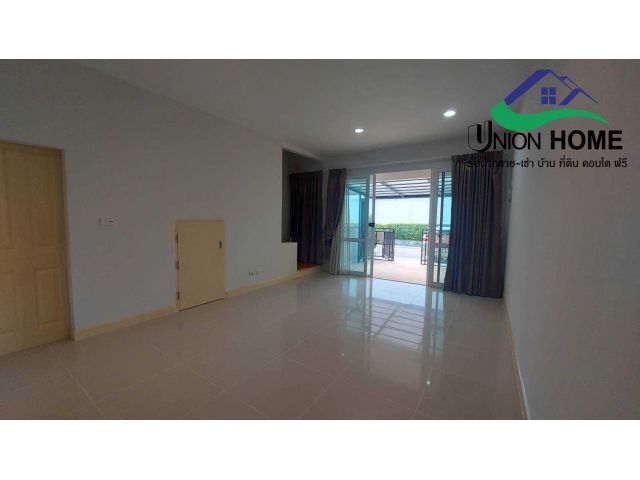 ขายด่วนทาวน์โฮม3ชั้นหมู่บ้านกลางเมืองเอสเซ้นส์ศรีนครินทร์ (N.1296)