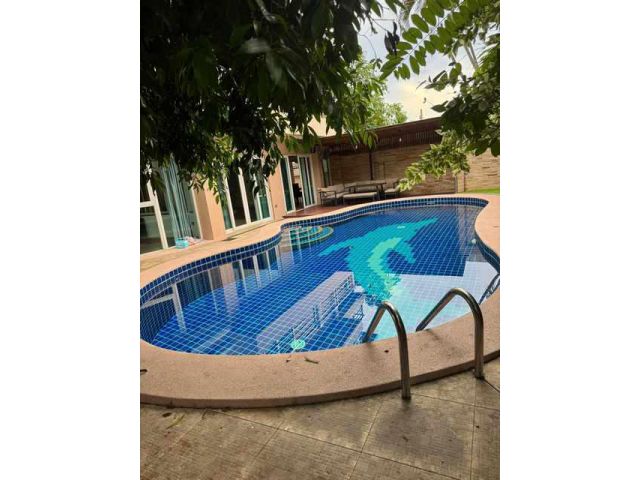 H931 บ้านพลูวิลล่าให้เช่าในโครงการ 6 ห้องนอน ทุ่งกลมตาลหมัน หรือสุขุมวิท 89