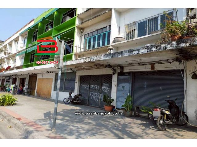 อาคารพาณิชย์ เนื้อที่ 10.6 ตร.ว ติดริมถนนเพชรบุรี ก่อนถึงแยกอุรุงพงษ์ แขวงทุ่งพญาไท เขตราชเทวี