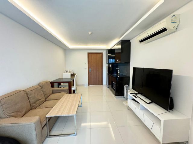 For sale condo Club Royal Wongamat 4 floor 1 Bed room (S03-0368)