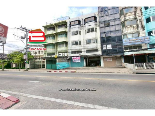 อาคารพาณิชย์ โชคชัย 4 แยก 6 เนื้อที่ 53.4 ตร.ว. ใกล้ BTS โชคชัย 4 แขวงลาดพร้าว เขตบางกะปิ