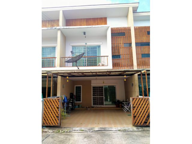 ขายบ้านทาวน์โฮม2ชั้น 3 ห้องนอน 3 ห้องน้ำ หมู่บ้าน VANACASA ใกล้ รพ.กรุงเทพ-ระยอง #ขายถูกกว่าราคาประเมิน