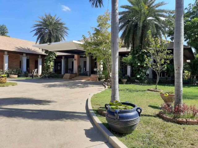 ขายบ้านเดี่ยว 2 ชั้น 4-2-0 ไร่ หมู่บ้านเมืองเอก, ติดมหาวิทยาลัยรั