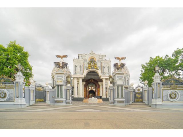 ขายคฤหาสน์หรู พุทธมณฑลสาย 3 ราคา 250 ล้านบาท ตกแต่งสวยหรูพร้อมเข้าอยู่