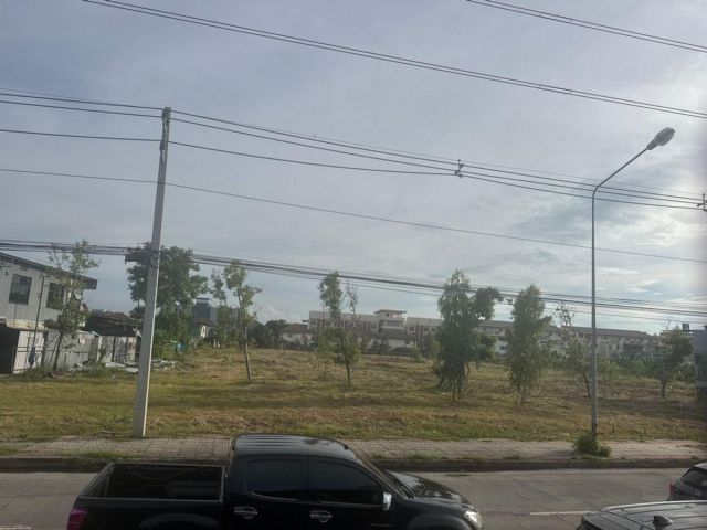 PK911 ที่ดินเปล่าให้เช่า 6 ไร่เศษ ติดถนน 346 (รังสิต-ปทุมธานี) หน้ากว้างติดถนน 70 เมตร ใกล้แยกสันติสุข เมืองปทุมธานี ใกล